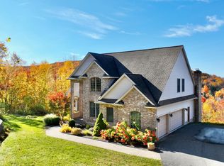 201 Chanterwood Rd, Lee, MA 01238