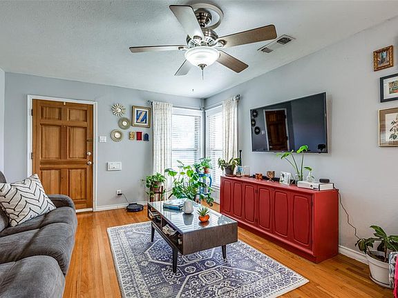 5th image of 2905 Highwood Dr