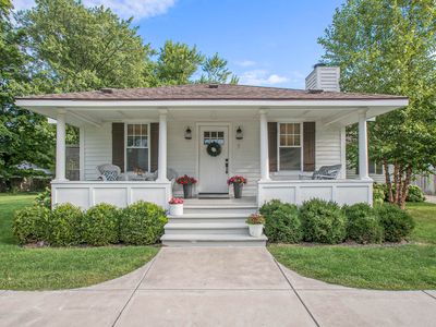 7 Beech St E, Three Oaks, MI, 49128