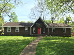 2133 Twin Feather Dr, Murfreesboro, TN 37129