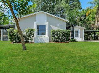 1013 Tiburon Dr, Seffner, FL 33584