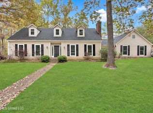 214 Swallow Dr, Brandon, MS 39047