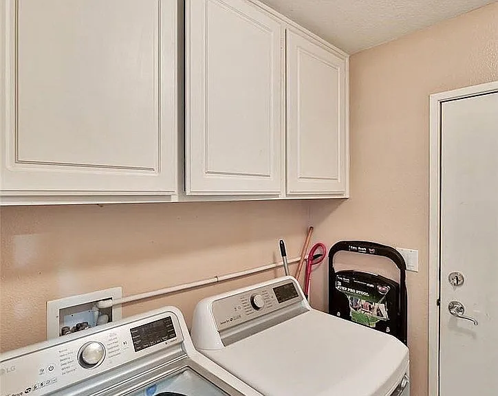 24032 Cottage Circle Dr — Photo 13
