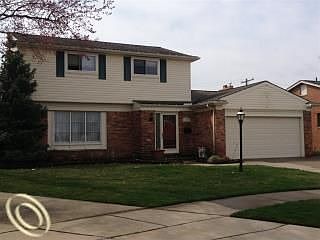 1st image of 27199 Kingswood Dr