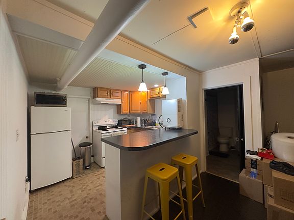 5th image of 54 Maney Ave #4
