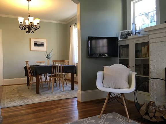 3rd image of 2515 Englewood Ave