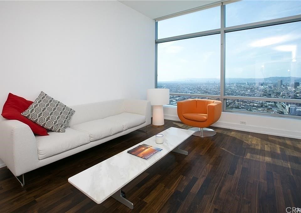 2nd image of 900 W Olympic Blvd Unit 35