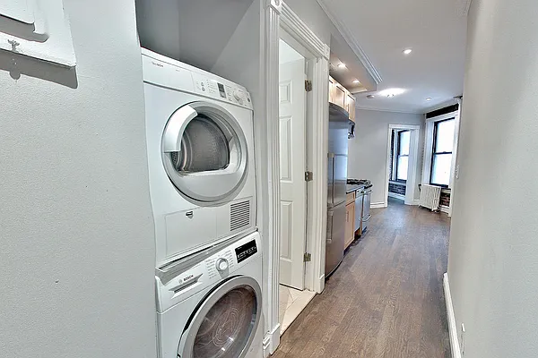 Rented by Centennial Properties NY | media 9