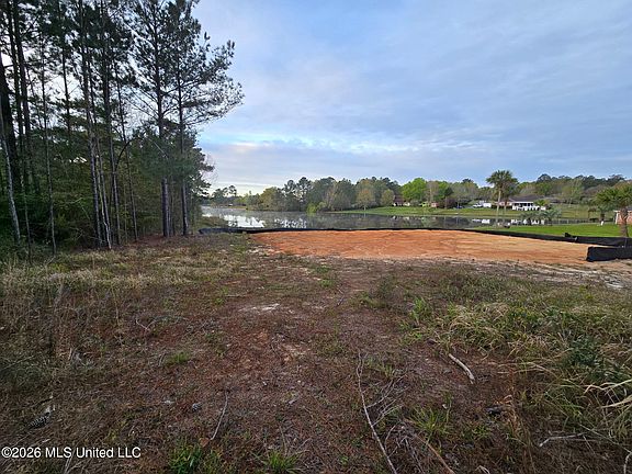 3rd image of W Wortham Rd