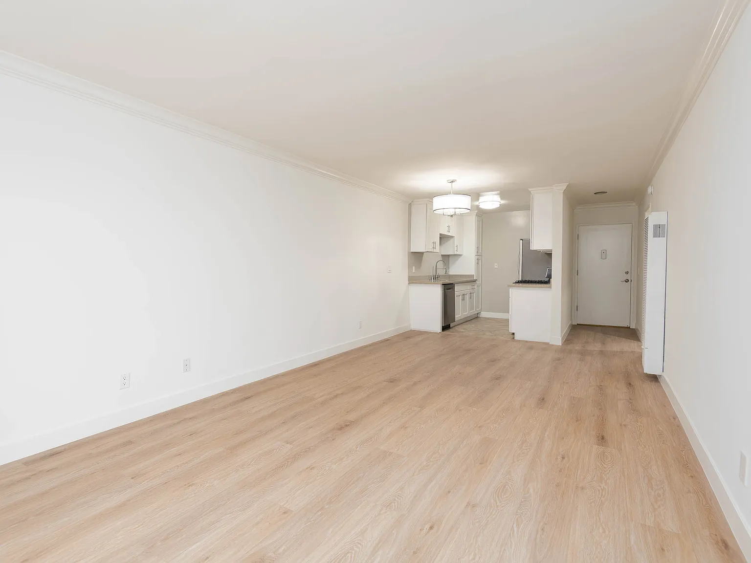 1 bed, 630 sqft, $2,495 — Photo 2