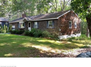 19 Colonial Park Dr, Windham, ME 04062