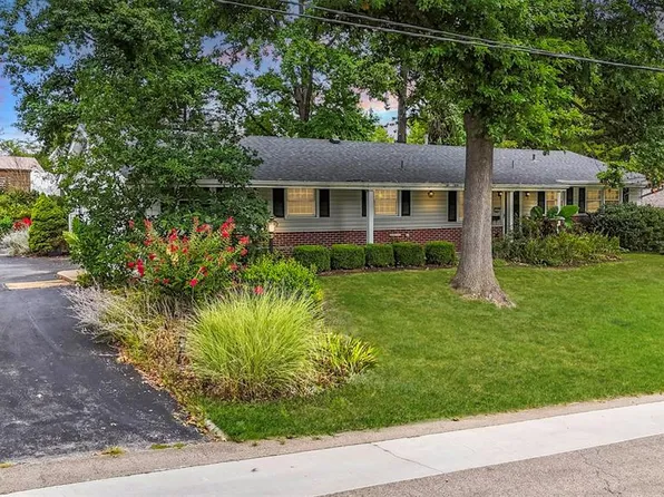 1807 Orchard Ln, Festus, MO 63028