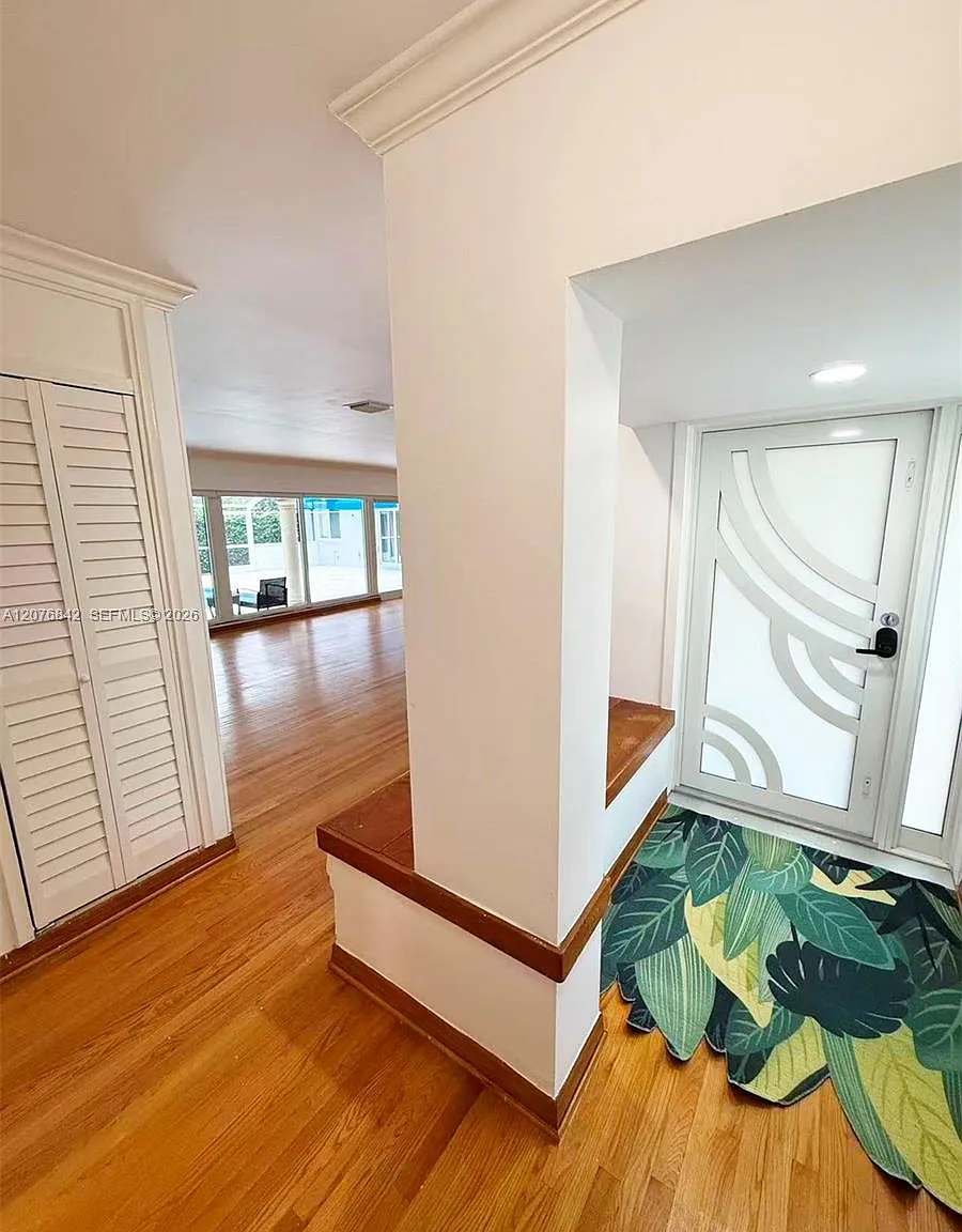Coral Gables Riv Sec 6 — Photo 4