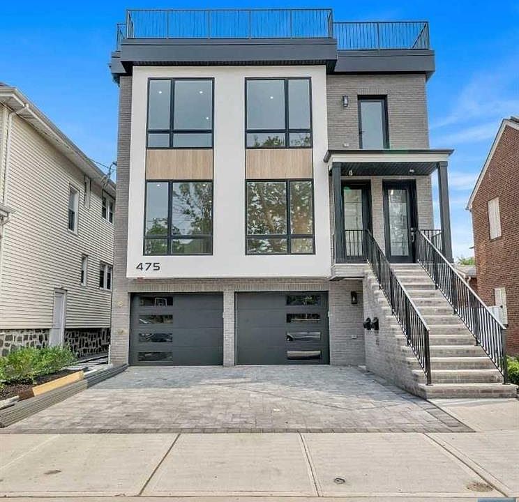 1st image of 475 Oakdene Ave Floor 2