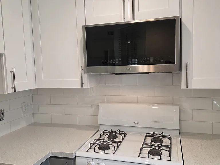 3745 Bagley Ave #203 — Photo 7