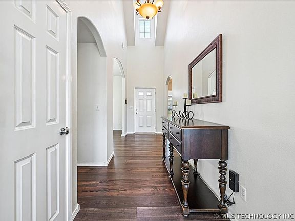 4th image of 20496 E 47th St S