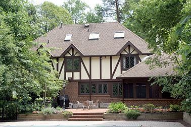 Exterior Rear View
