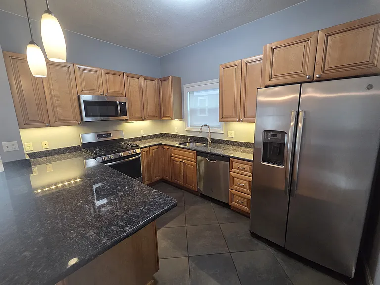 29 Kittredge St #1 — Photo 6