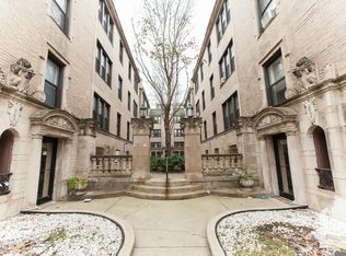 619 W Melrose St #619/3C, Chicago, IL 60657