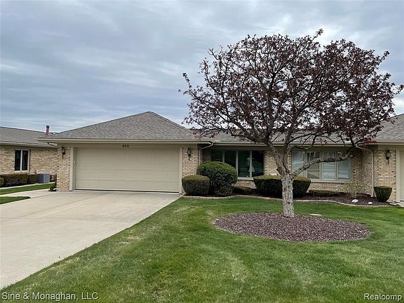 3rd image of 450 River Shores Dr