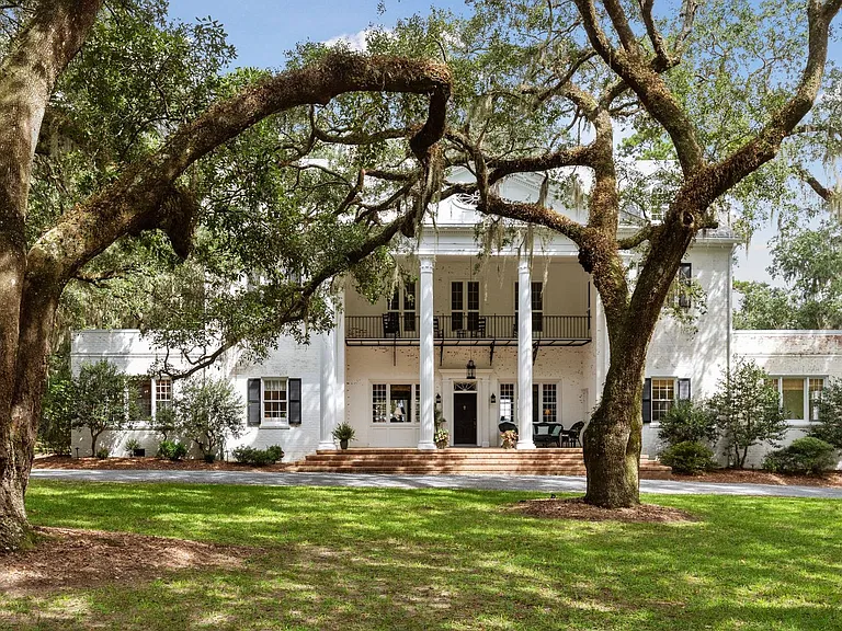 4136 Ashley River Rd — Photo 1