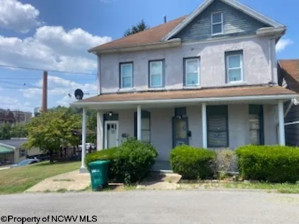1203 N 25th St, Clarksburg, WV 26301