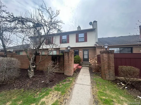 31164 Country Way, Farmington, MI