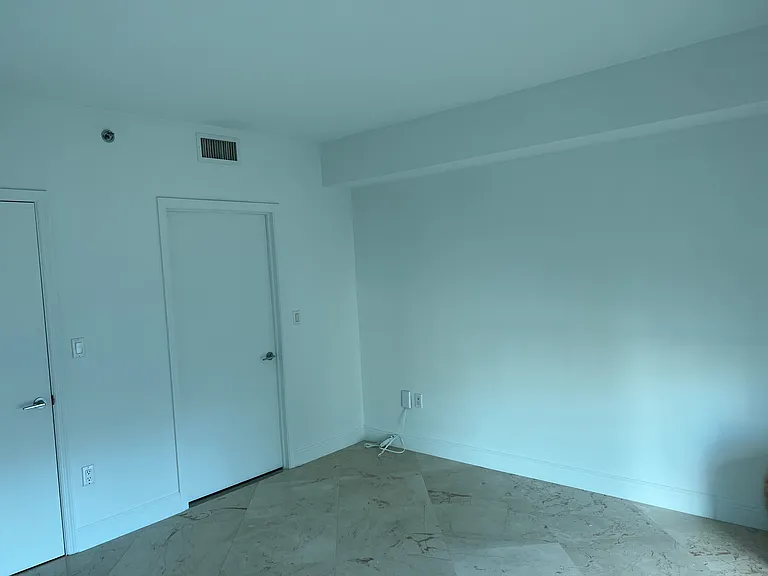 500 Brickell Ave #2405 — Photo 7
