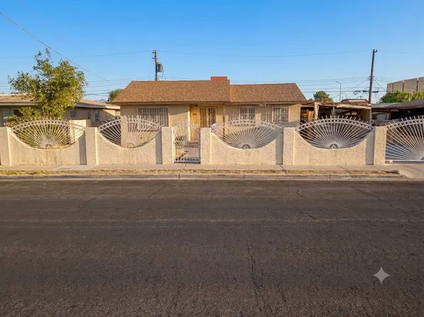 2009 S 11th St, Las Vegas, NV 89104