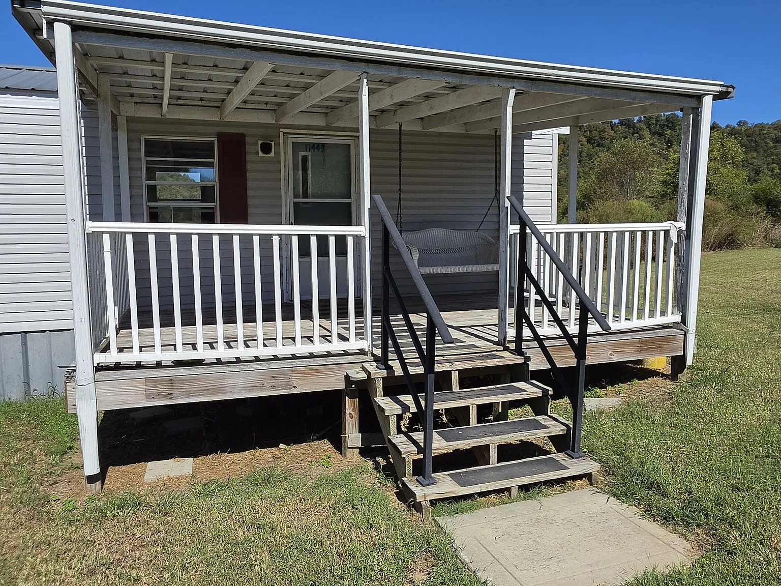 3 bed, 850 sqft, $750 — Photo 2