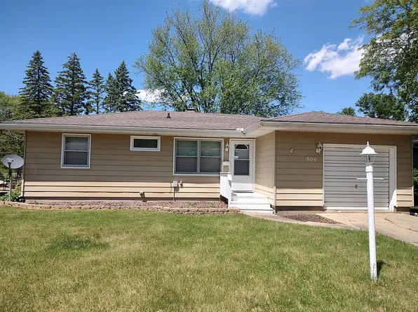 806 W 19th St, Sterling, IL 61081