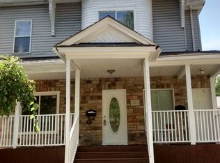 221 Richards St, Joliet, IL 60433