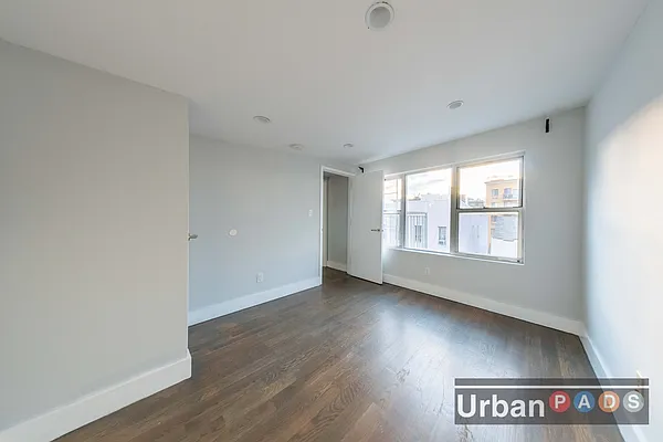Rented by Urban Pads | media 25