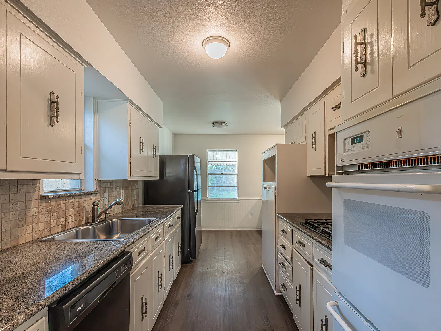 3 bed, 1608 sqft, $1,995 — Photo 4