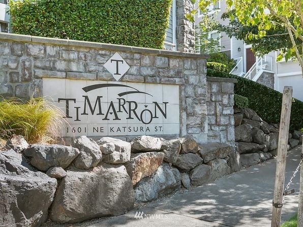 1601 NE Katsura St Unit 102