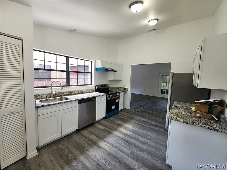 3444 S Apopka Ave — Photo 6