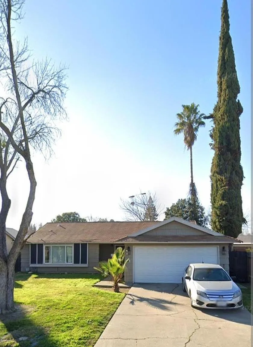 5 bed, 1700 sqft, $4,750 — Photo 2