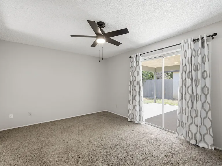 3301 Park Bend Ct — Photo 11