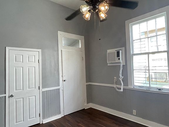 4th image of 2125 Delachaise St