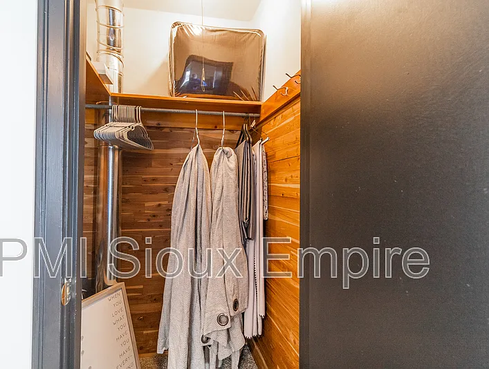 1 bed, 1.0 bath, 900 sqft, $1,100 — Photo 4