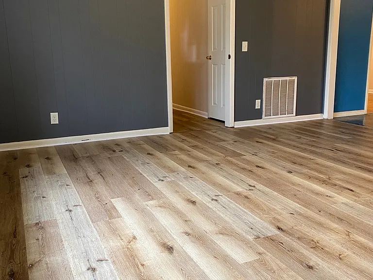 801 Mosley St — Photo 12