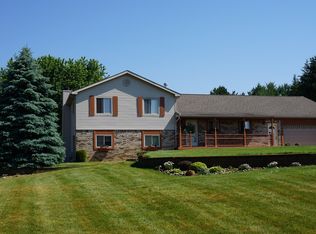 10241 Royce Way, Fenton, MI 48430