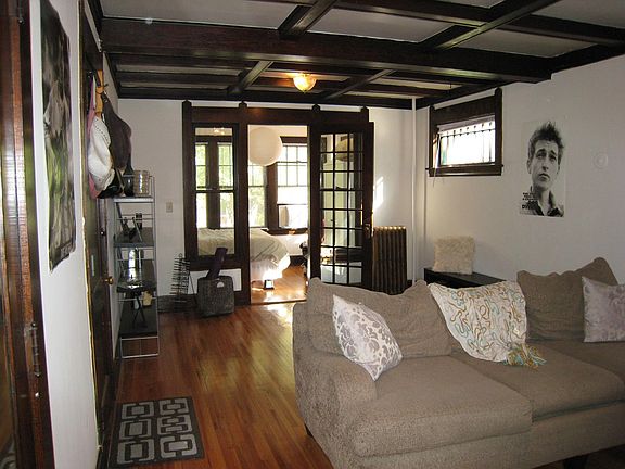 2nd image of 838 Lincoln Ave #Gs