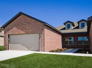 271 Turnberry Ct, Mountain Home, AR 72653