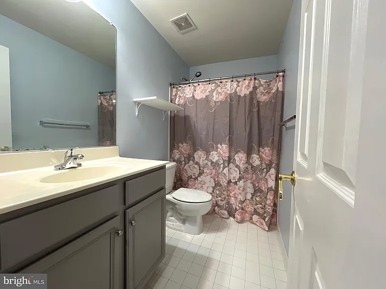 21831 Ladyslipper Sq — Photo 35