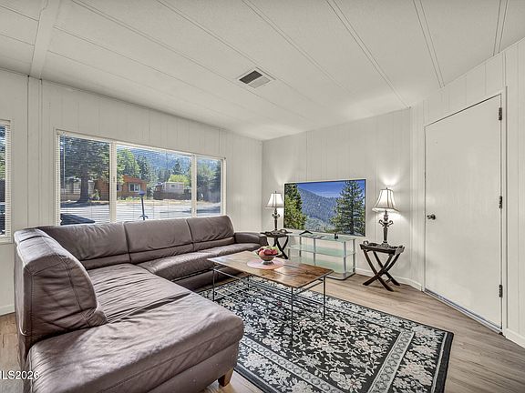 5th image of 186 Ponderosa Dr