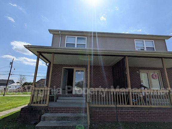 2nd image of 1103 24th St #1103B