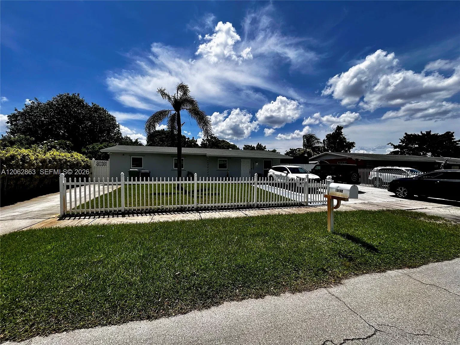 Miami Gardens Manor Sec I — Photo 1