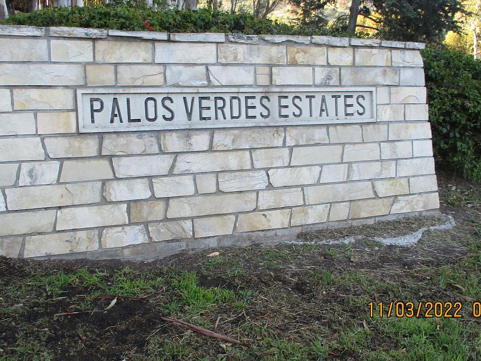 Palos Verdes Estates, at Malaga Cove!