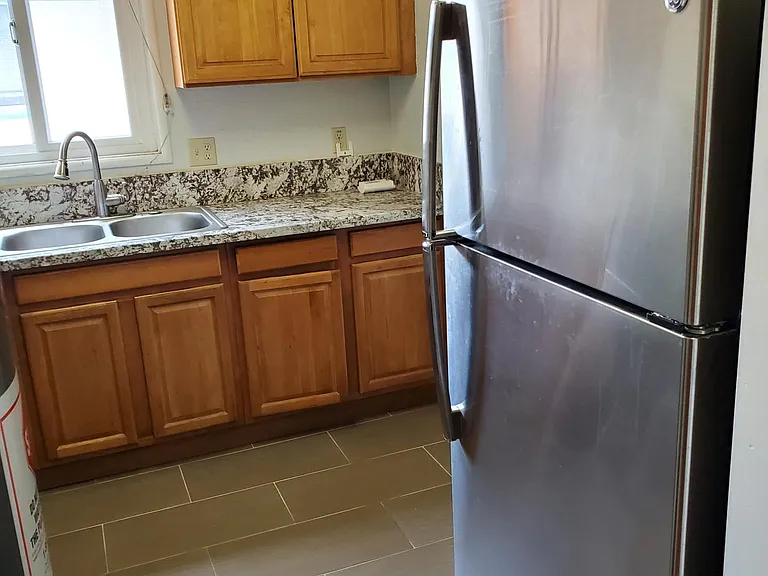 5622 Shattuck Ave #D — Photo 2